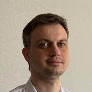 Твердохлебов Н. Е.