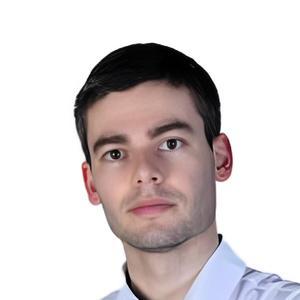 Дерлугян Артём Игоревич